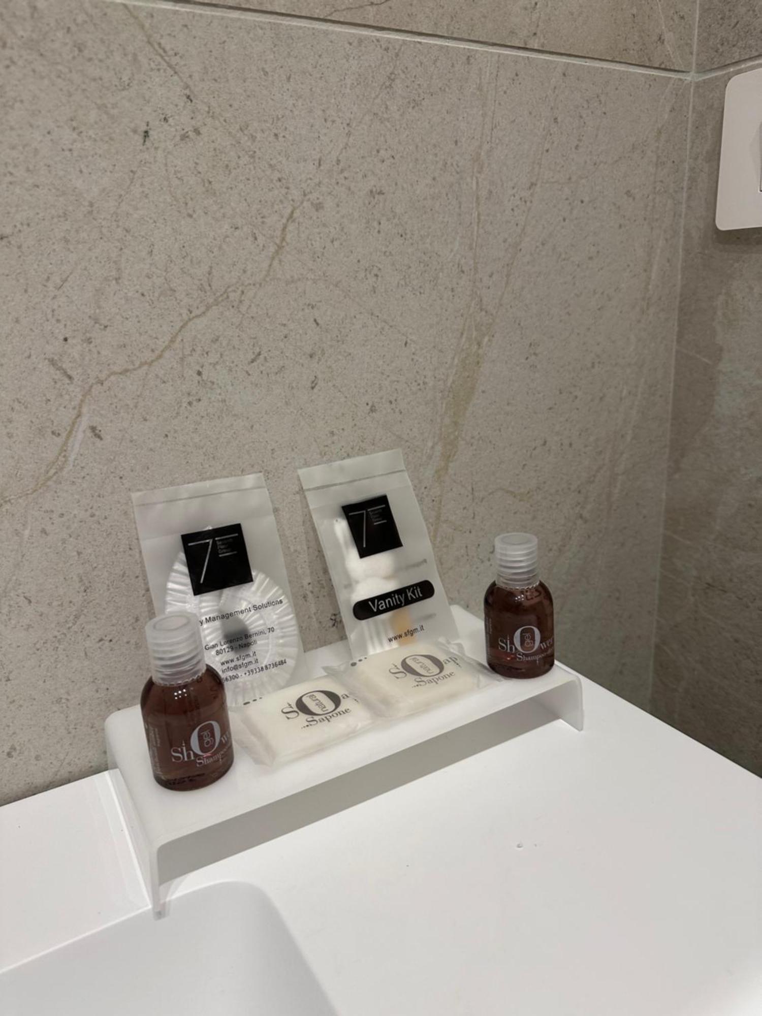 Hotiday Room Collection - Napoli Museo Suite Ngoại thất bức ảnh