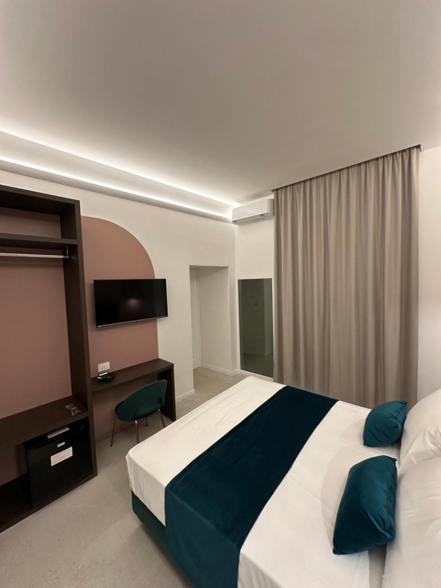 Hotiday Room Collection - Napoli Museo Suite Ngoại thất bức ảnh