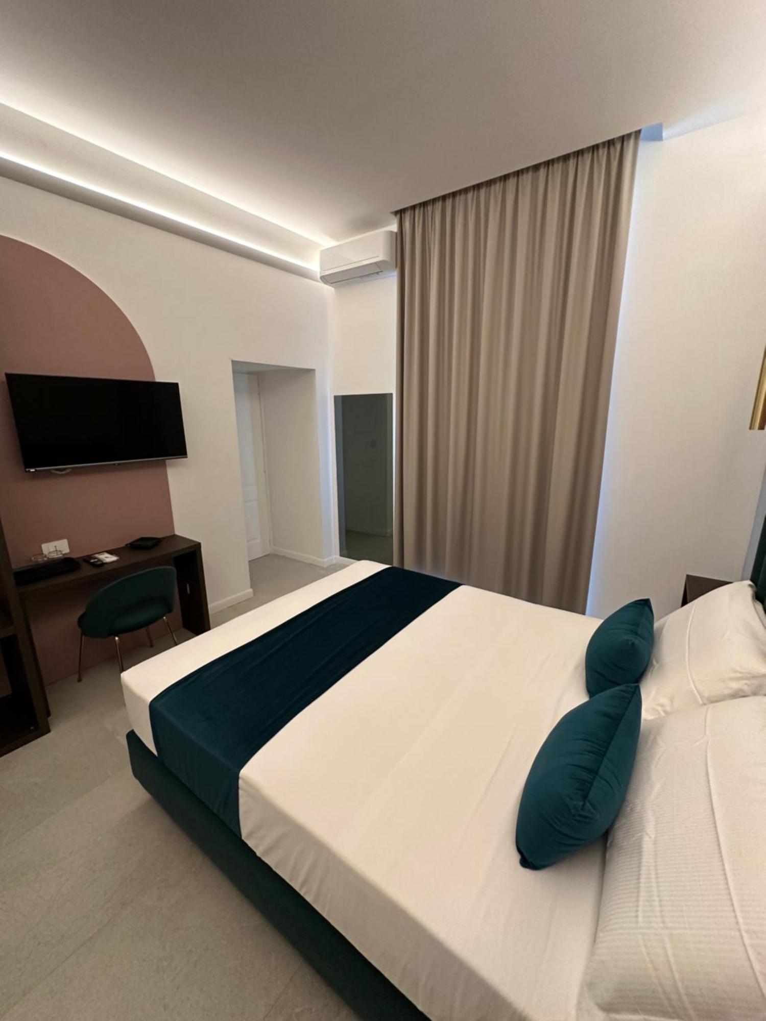 Hotiday Room Collection - Napoli Museo Suite Ngoại thất bức ảnh