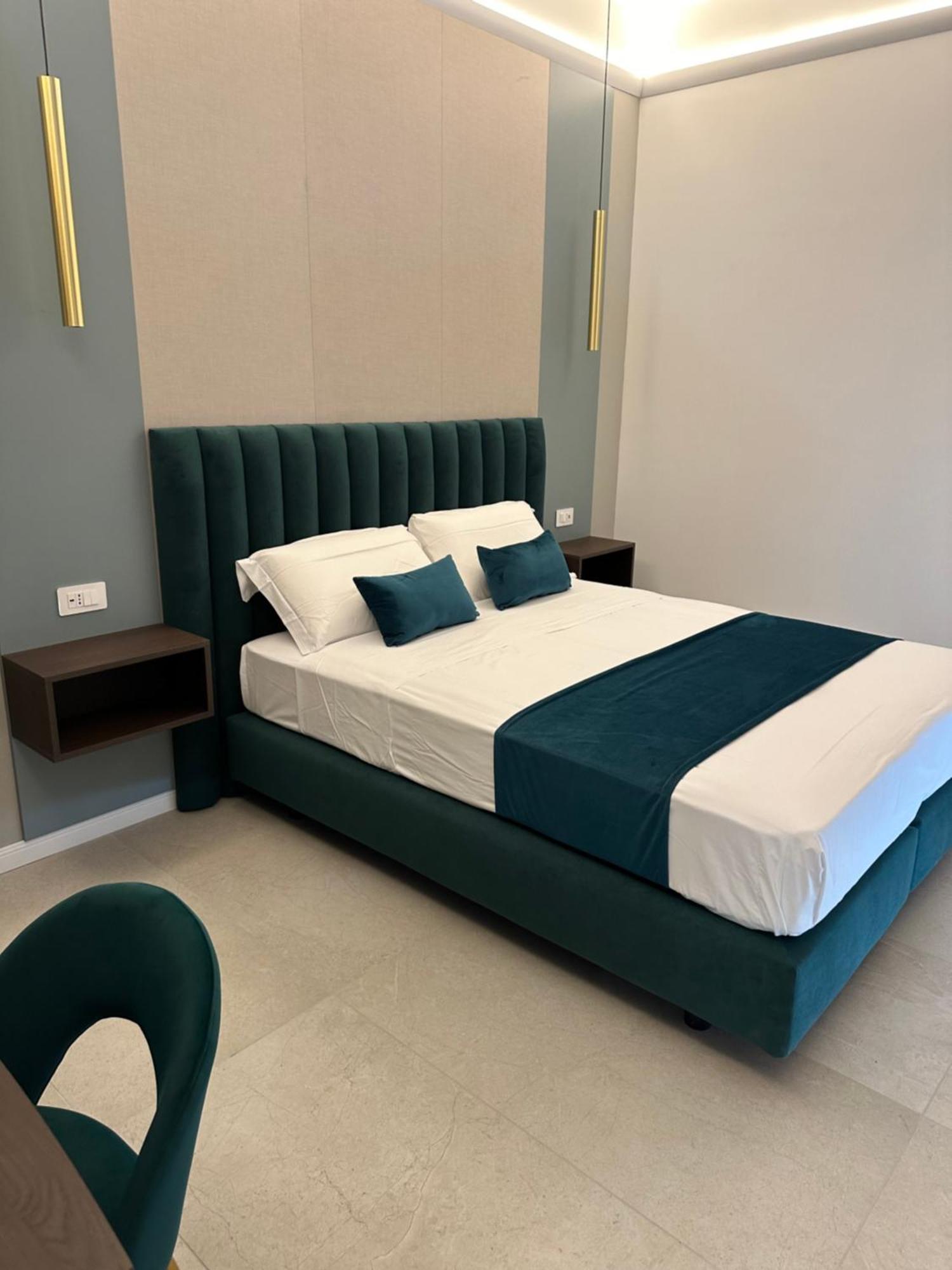 Hotiday Room Collection - Napoli Museo Suite Ngoại thất bức ảnh