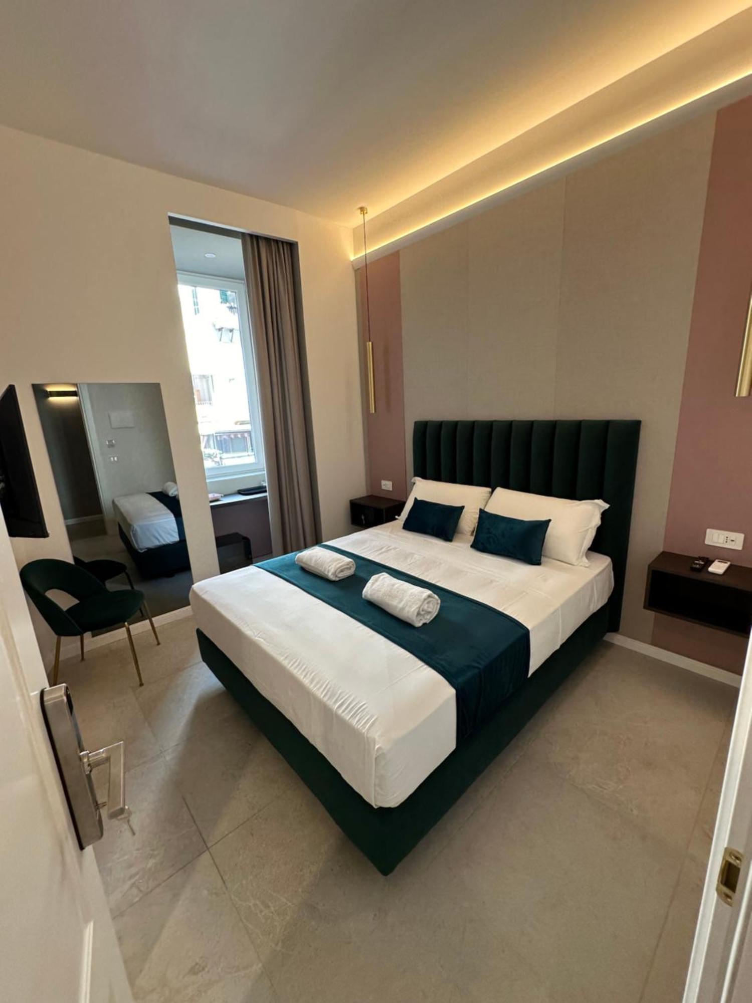 Hotiday Room Collection - Napoli Museo Suite Ngoại thất bức ảnh
