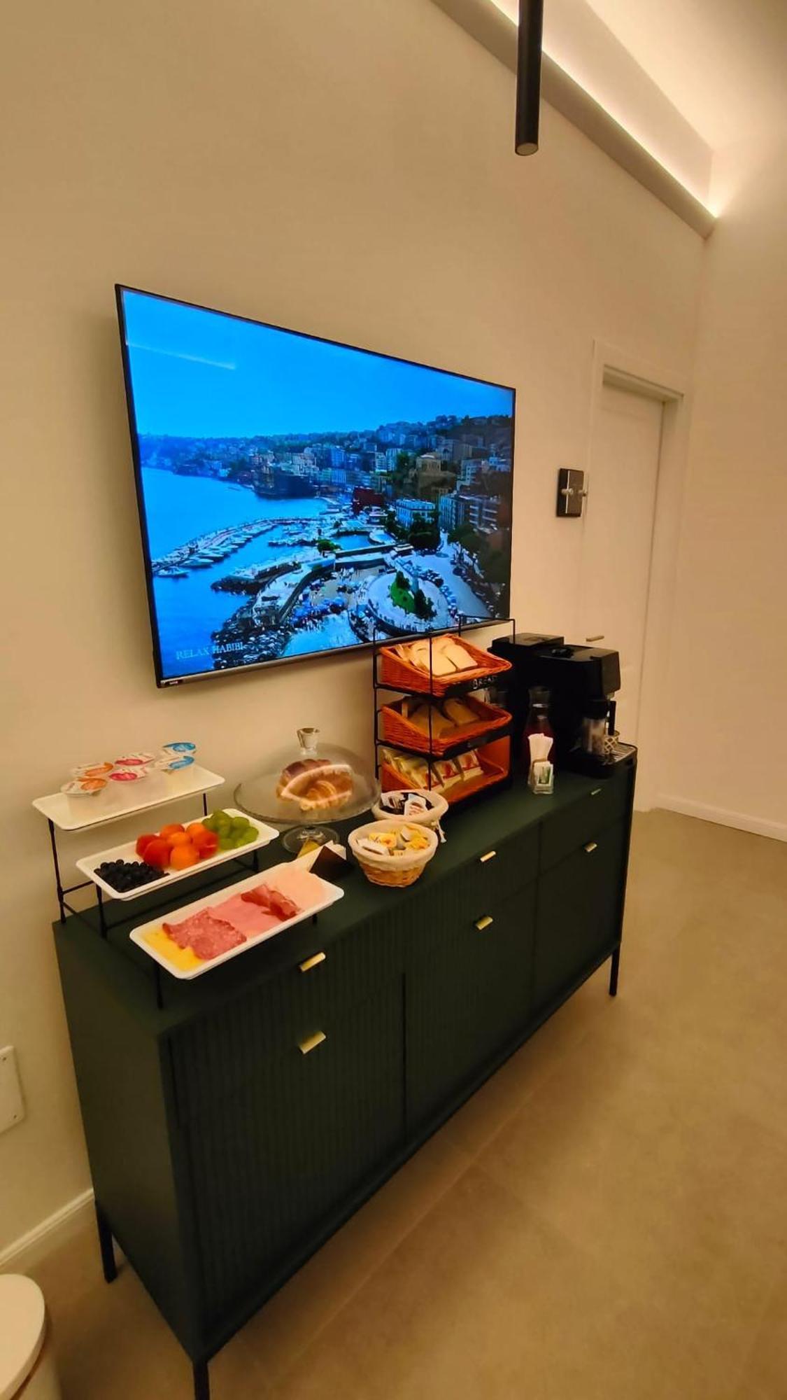 Hotiday Room Collection - Napoli Museo Suite Ngoại thất bức ảnh